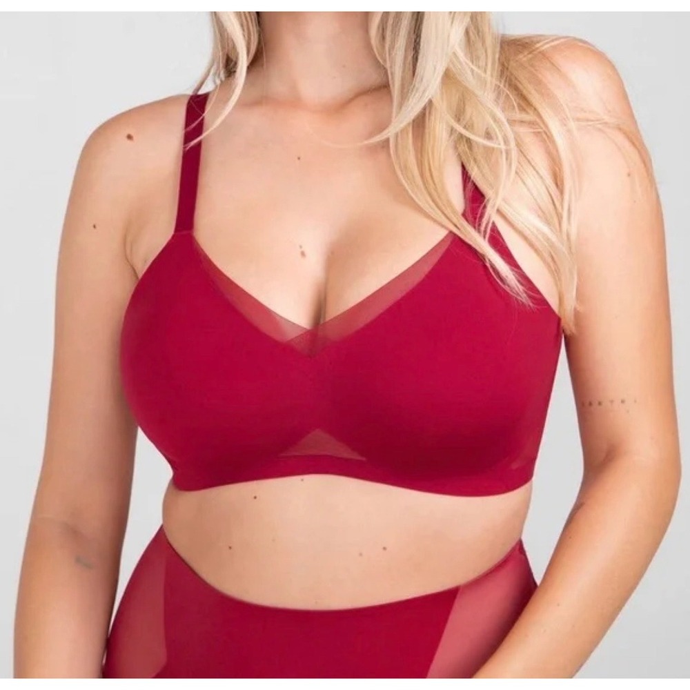 Honeylove CrossOver Bra Red Wireless‎ Smoothing Support 2X 42C/D Mesh Detail